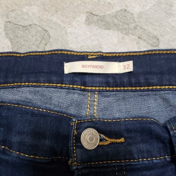 Levi s Jeans Womens 32x27 Blue Boyfriend Denim Dark Wash - Picture 3 of 13